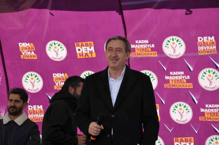 DEM Parti Eş Genel Başkanı Bakırhan, Kars’ta partililere seslendi