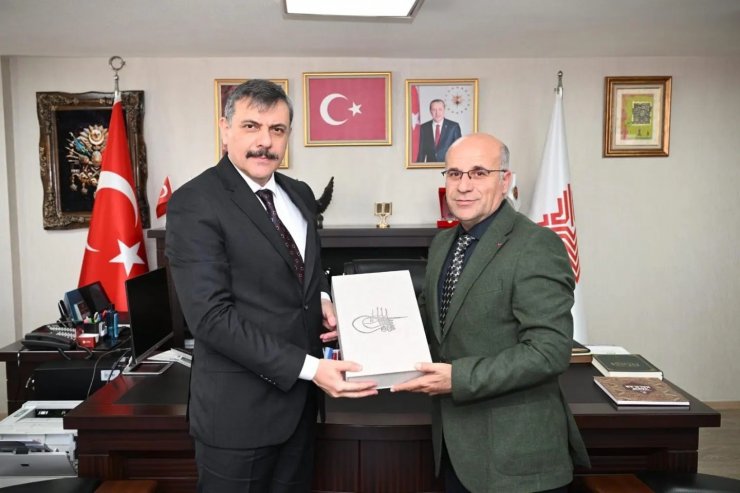 Vali Çiftçi; “Bereket sofrasına ortak olalım”