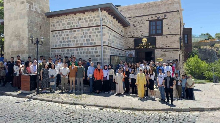 Fırat Üniversitesi öğrencileri Harput’u gezdi