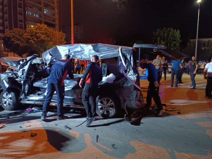 Muş’ta trafik kazası: 2 ölü, 3 yaralı