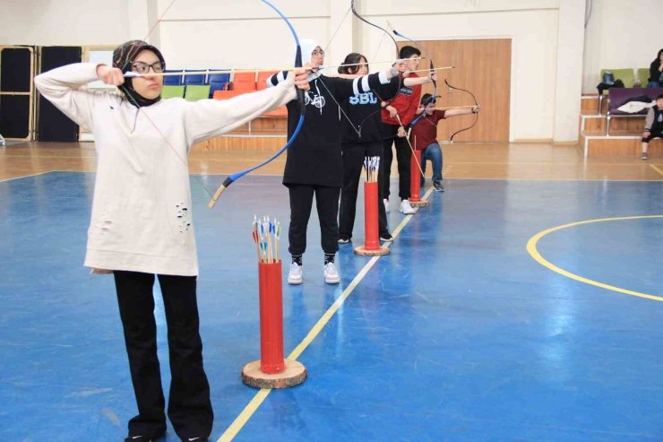 Geleneksel Türk okçuları Erzincan’da yetişiyor!