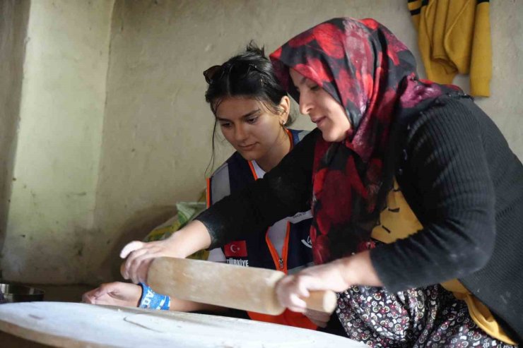 Erzincan’da tandır ekmeği geleneği sürdürülüyor