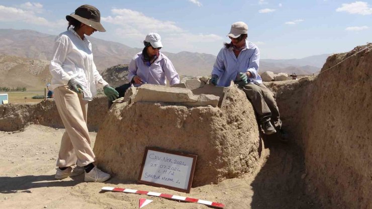 Urartu’nun yeni ölü gömme tipine rastlandı