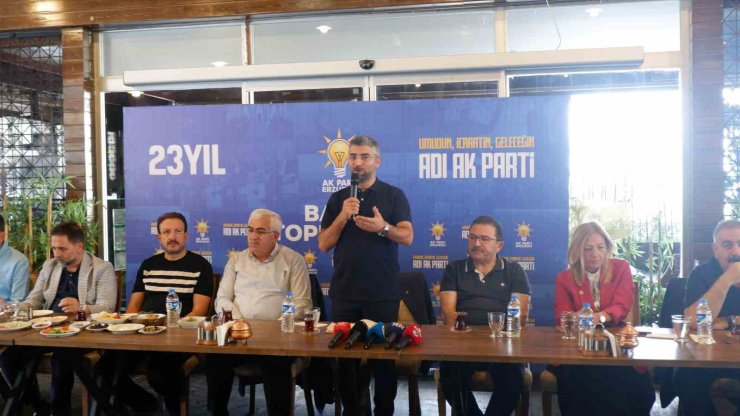 AK Parti Erzurum teşkilatı basınla buluştu