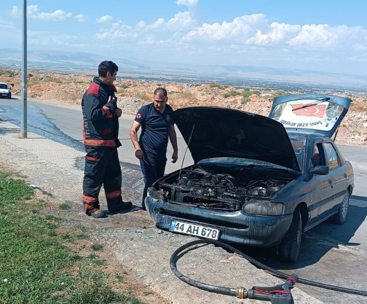 Malatya’da araç yangını