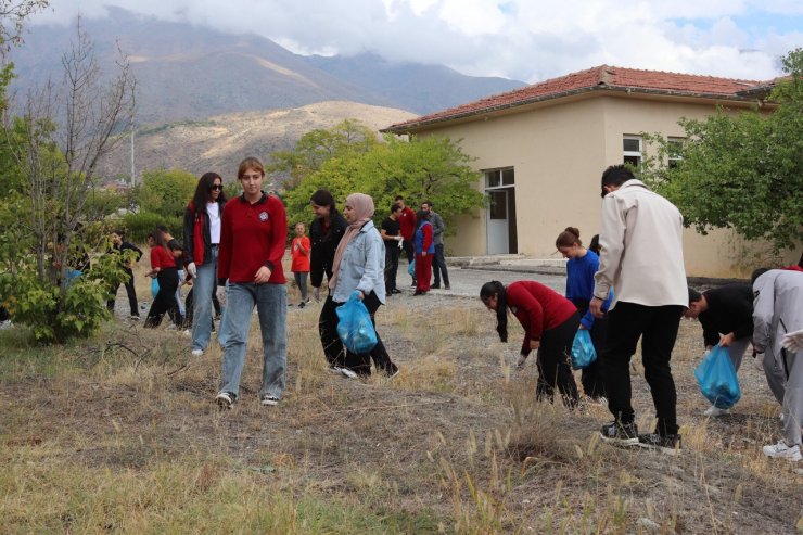 Gençler çevre için buluştu