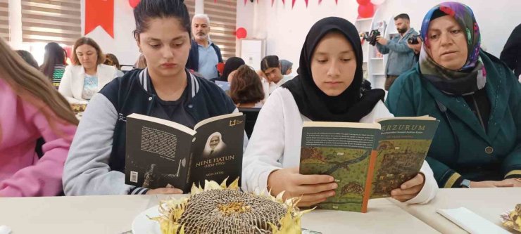 Şehit aileleri ve çocuklar "Şehitlerimizin Emanetiyle Birlikte Okuyoruz" etkinliğinde buluştu