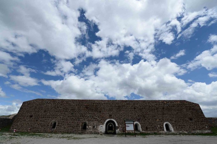 Erzurum’da bir ecdat yadigarı: Aziziye Tabyaları