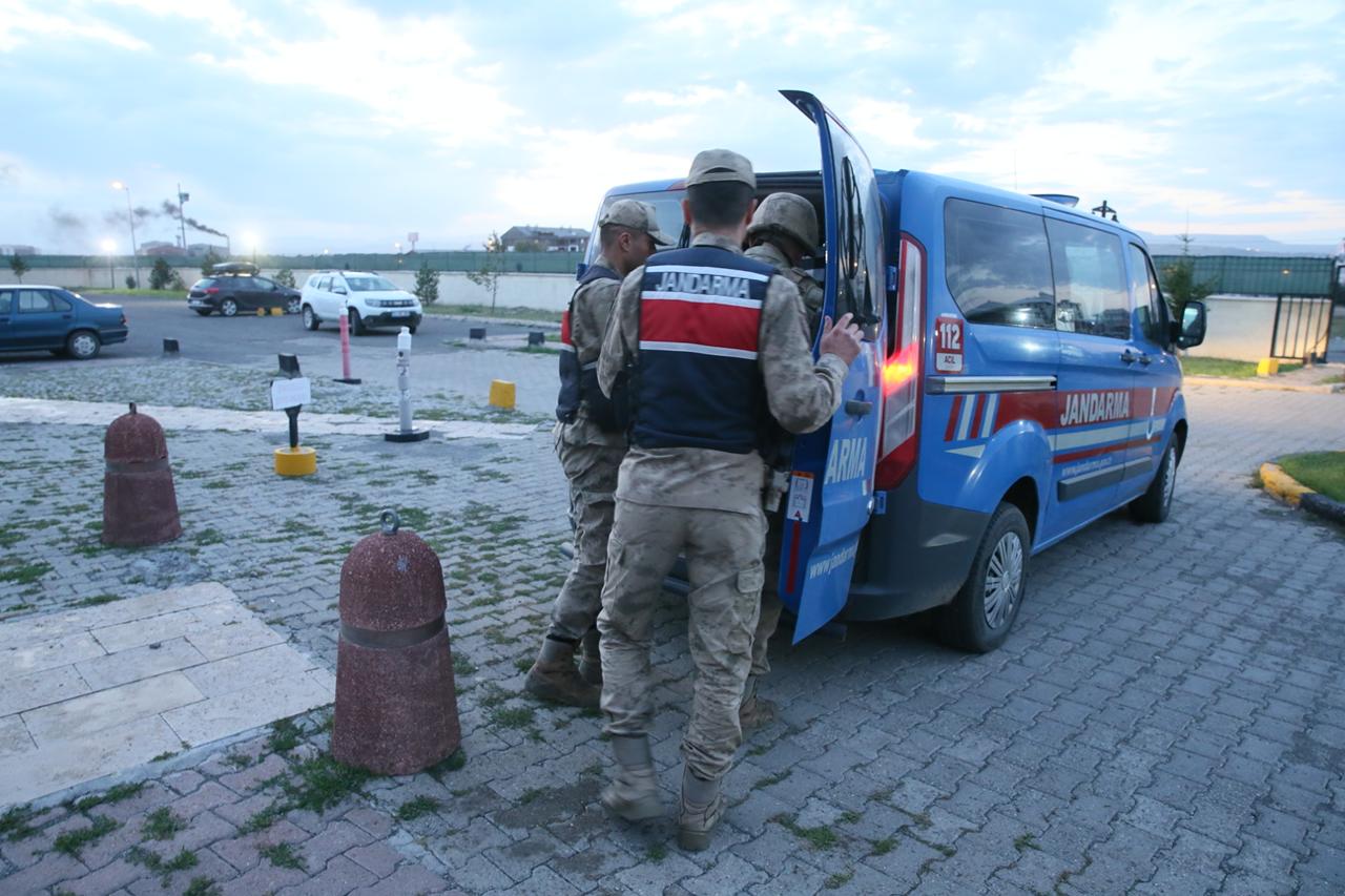 Kars’ta tartıştığı eşini öldüren şahıs tutuklandı