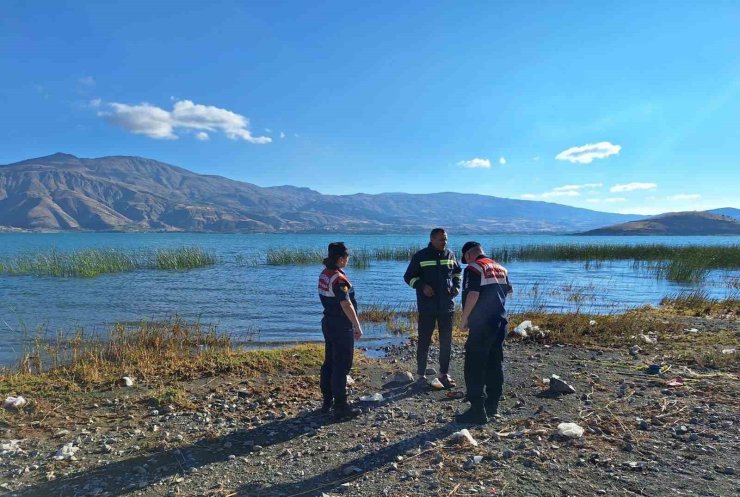 Elazığ’da jandarma ekipleri vatandaşları çevre kirliliği konusunda bilgilendirdi