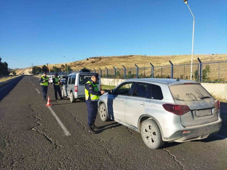 Van’da 142 araç trafikten men edildi