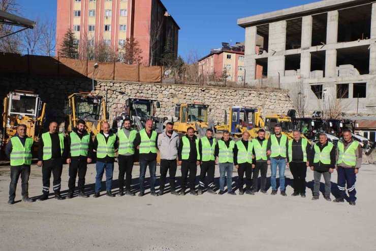 Hakkari belediyesi karla mücadeleye hazır