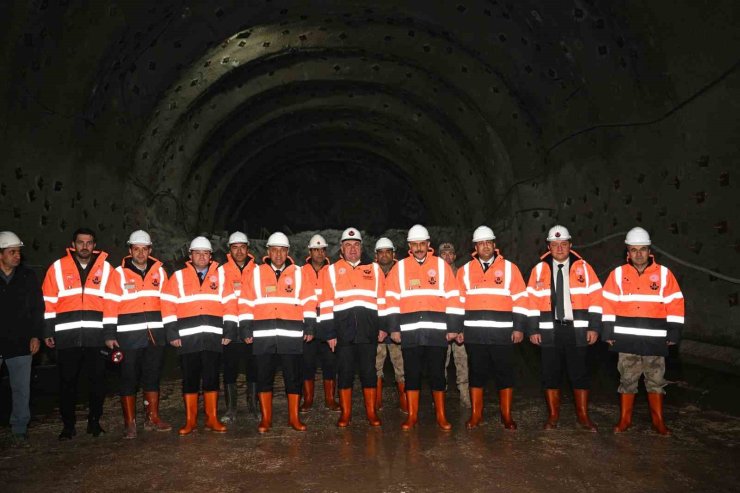 Erzurum ve Bingöl Valileri Çirişli Tüneli’ni inceledi