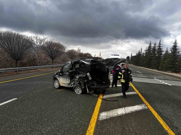 Elazığ’da trafik kazası: 2 yaralı