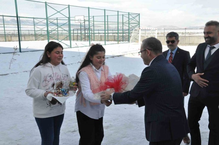 Kars’ta yarıyıl tatili başladı