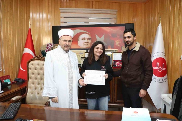 İtalyan Martina, Elazığ’da İslamiyet’i seçti