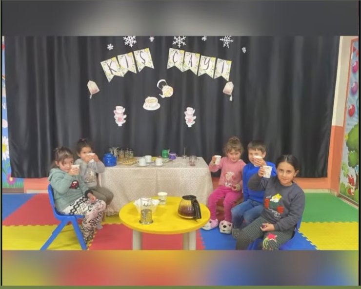 Diyadin’de öğrencilere kış çayı