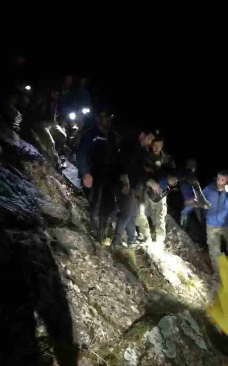 Derecik’te kaybolan genç kız bulundu