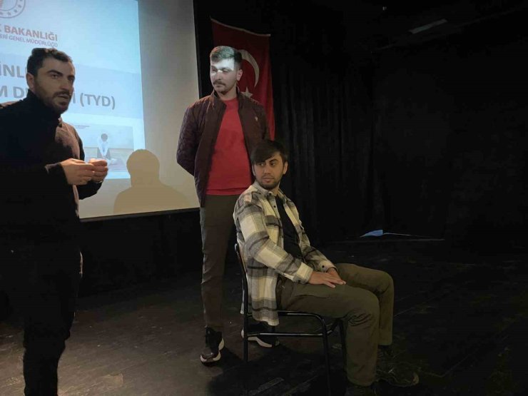 Malazgirt’te sertifikalı ilk yardım eğitimi verildi