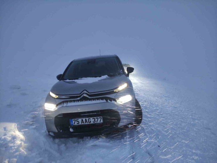 Ardahan’da 70 köy yolu ulaşıma kapandı