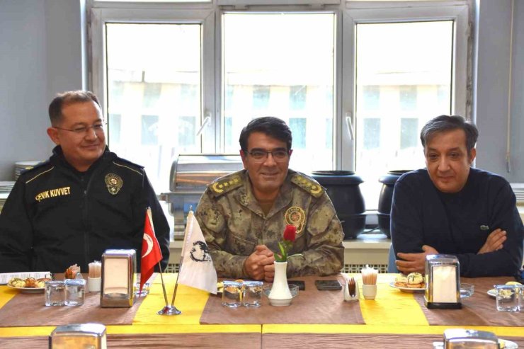 Hakkari’de sporda şiddetin önlenmesine yönelik toplantı düzenlendi