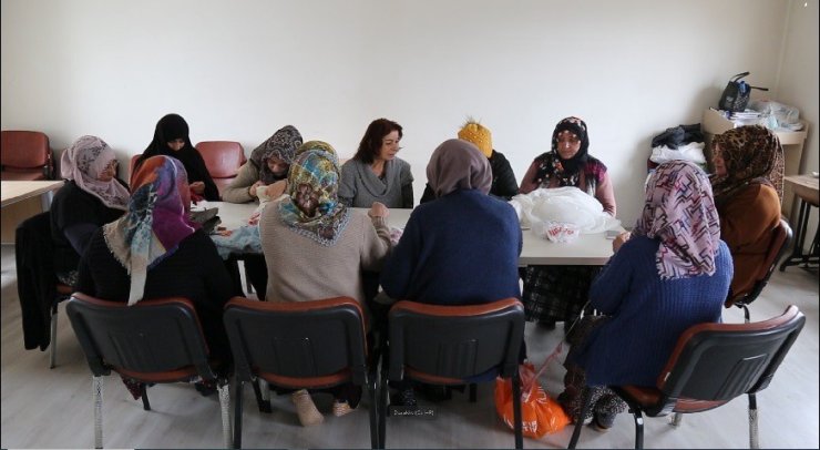 Battalgazi Belediyesi destekliyor, kadınlar üretiyor