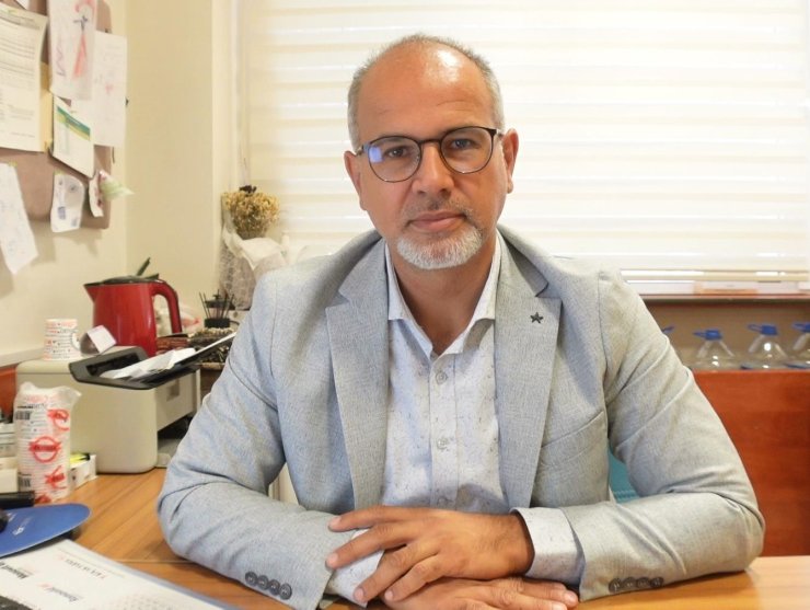 Doç. Dr. Karataş: "Ailevi Akdeniz Ateşi Hastalığı genetik geçişlidir"