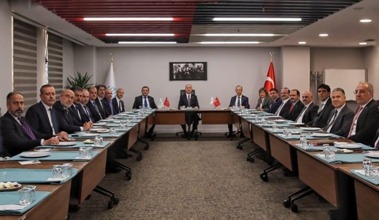 Atatürk Üniversitesi Rektörü Prof. Dr. Ahmet Hacımüftüoğlu, Dünya Su Günü: Su Verimliliği Zirvesi’ne katıldı