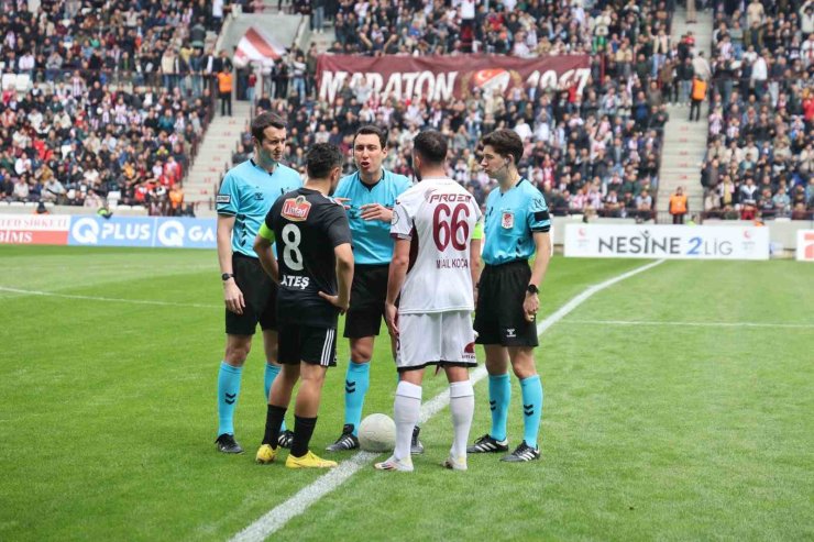 Elazığspor hakem hatalarına tepki gösterdi