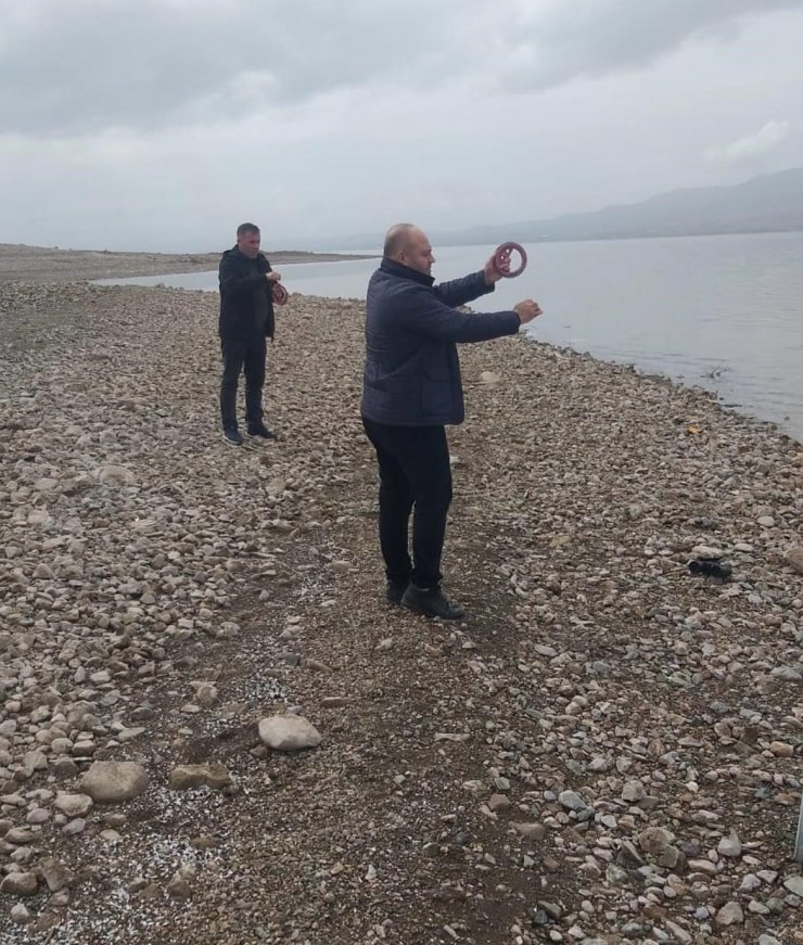 Elazığ’da su ürünleri avlanma yasağı denetimleri sürüyor
