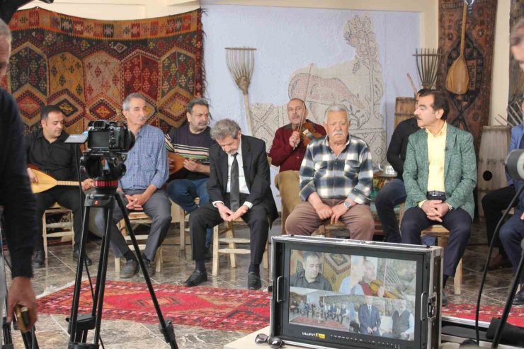 Polat’ın kayıp türküleri keşfediliyor