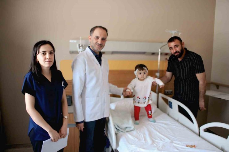 Elazığ’da bebekler, ’Biyonik Kulak’ operasyonuyla duymaya başladı