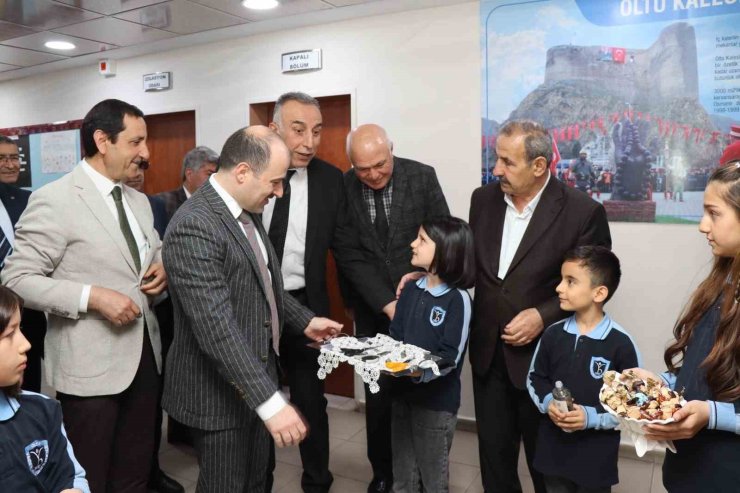 Öğrencilerin projeleri şenlikte görücüye çıktı