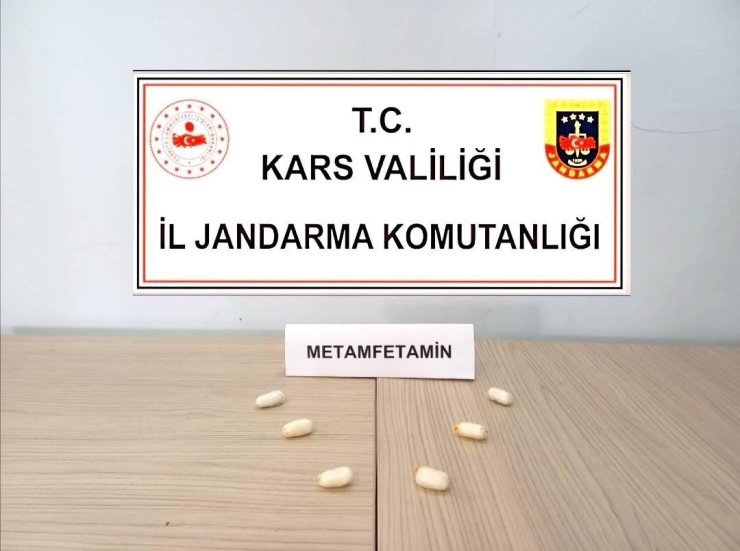 Kars’ta jandarmadan uyuşturucu operasyonu