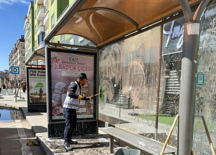 Van Büyükşehir Belediyesinden temizlik seferberliği