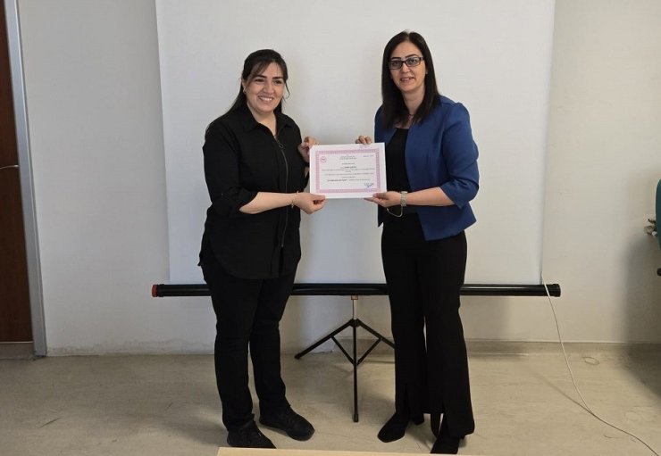 Elazığ’da ebelere doğuma hazırlık eğitimi