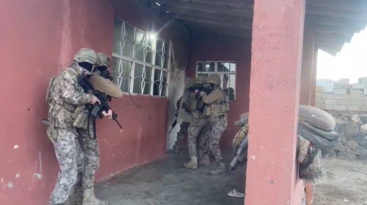 Ağrı’da göçmen kaçakçılığına darbe: 214 milyon liralık suç geliri ortaya çıkarıldı