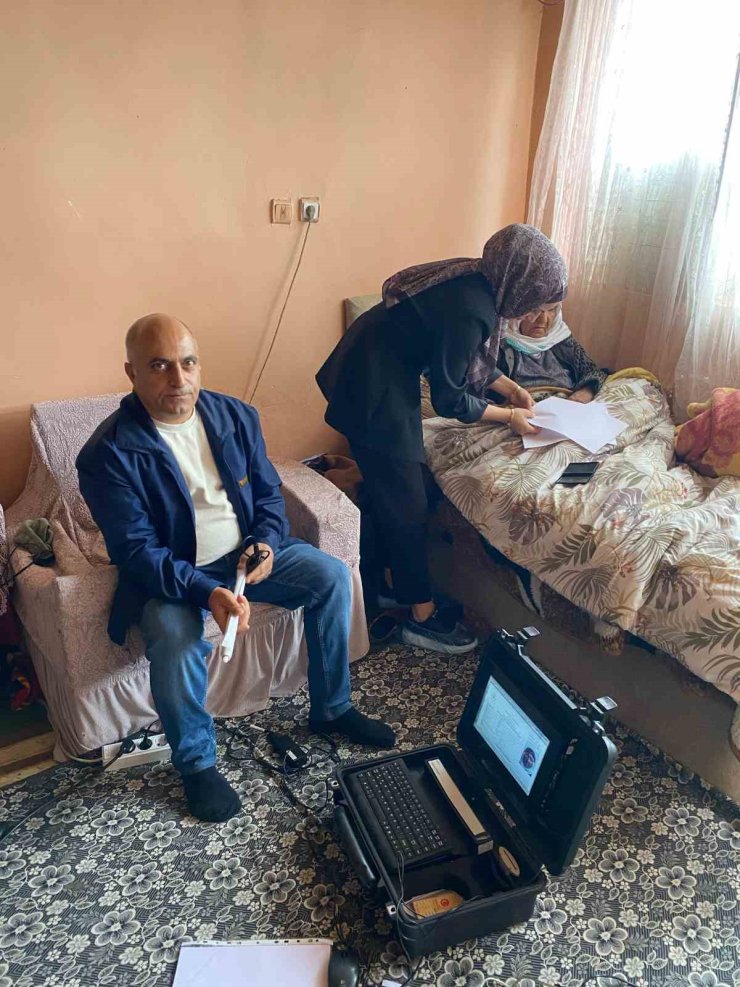 Doğubayazıt’ta 75 vatandaş yerinde kimlik hizmetiyle buluştu