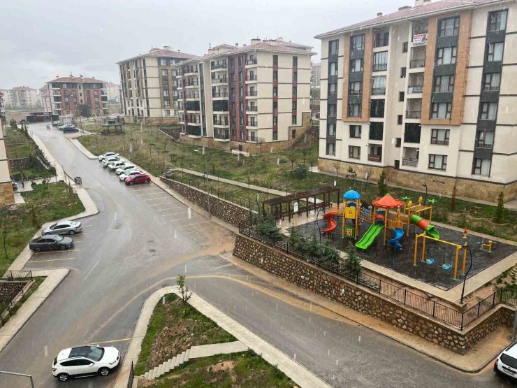 Elazığ’da sağanak etkili oluyor