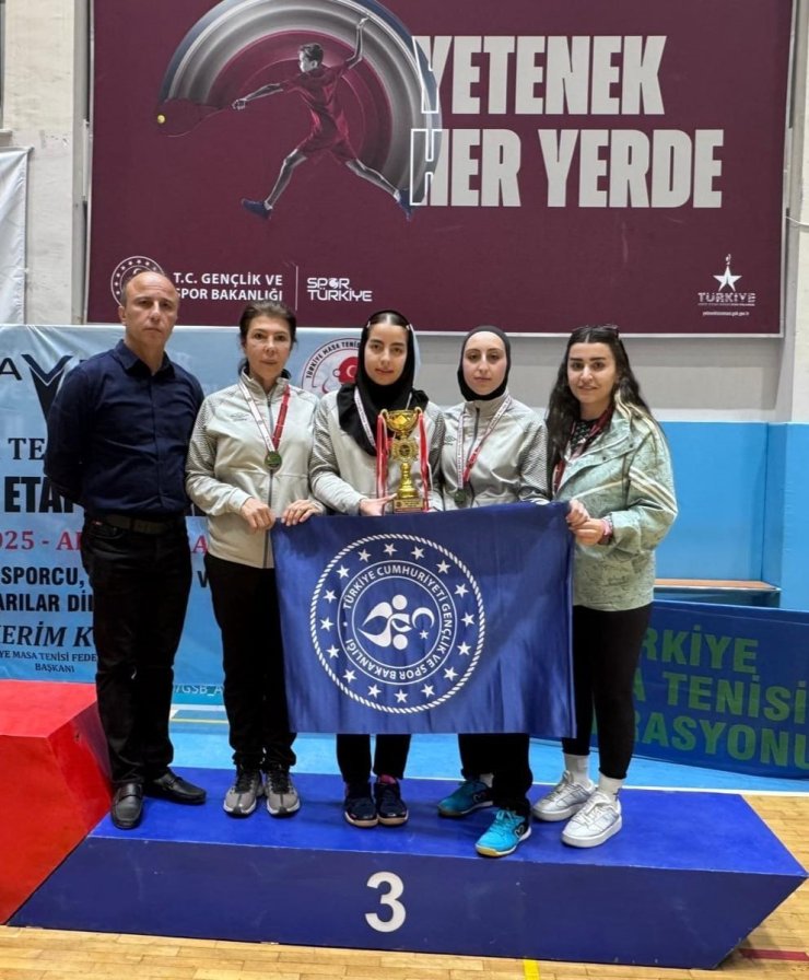 Elazığ masa tenisinde 1. Lige yükseldi