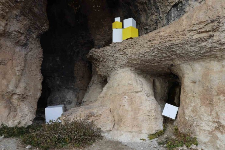 Malatya’da bin 500 rakımdaki mağaralarda çağdaş sanat sergisi