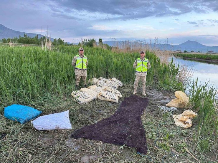 Van’da 3 ton 370 kilogram inci kefali ele geçirildi