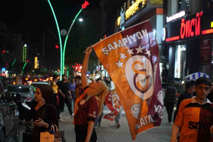 Galatasaray’ın şampiyonluğu Muş’ta coşkuyla kutlandı