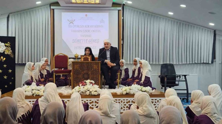 13 yaşında 1 günde hatim yaptı