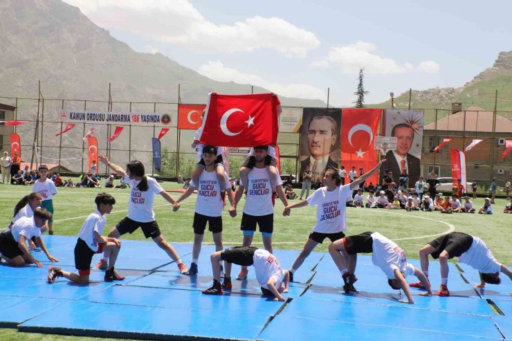 Hakkâri’de 19 Mayıs coşkusu