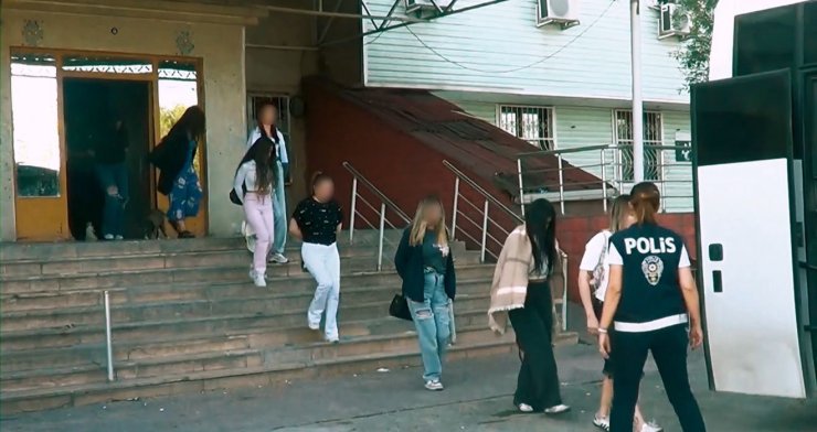 Iğdır’da rüşvet, fuhuş, uyuşturucu ve insan ticareti operasyonu: 19 gözaltı