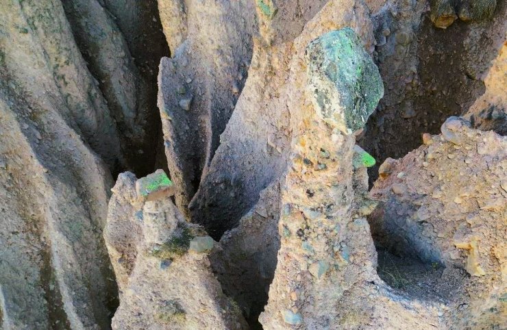 Kafkasların ’peri bacaları’ turizme kazandırılıyor