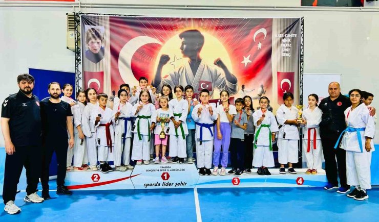 Erzincanlı karatecilerden Şehit Eren Bülbül Turnuvası’ndan madalya yağmuru