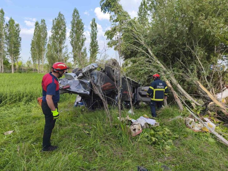 Iğdır’da trafik kazası: Azerbaycan plakalı araç takla attı, 1’i ölü 4 yaralı