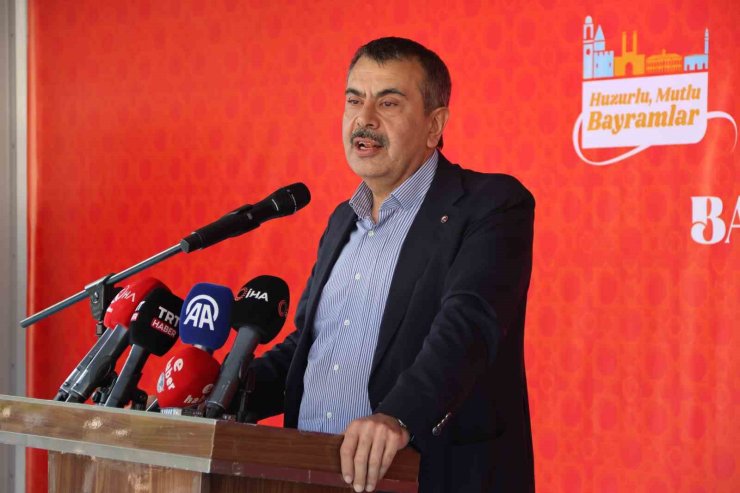 Milli Eğitim Bakanı Tekin: "Herkesin dinini, inancını özgürce yaşayabildiği bir ülke oluşturduk"